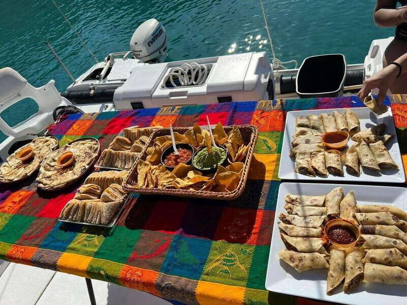 From Loreto: Snorkeling Catamaran Cruise - Spotting whales, dolphins, and turtles on the sail