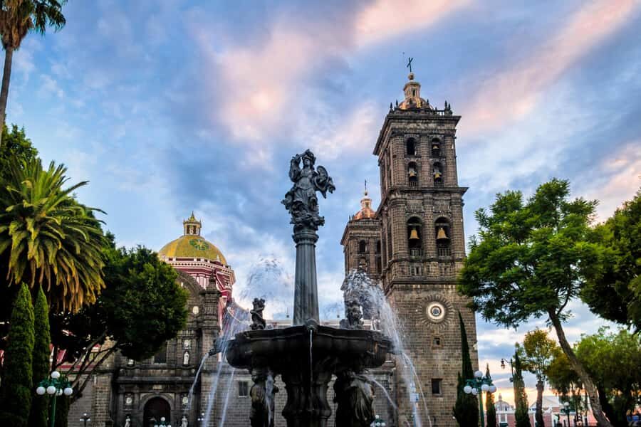From Mexico City: One-day adventure: Puebla, Cholula, and Tonantzintla - How Early Pickup Shapes Your Whole Day