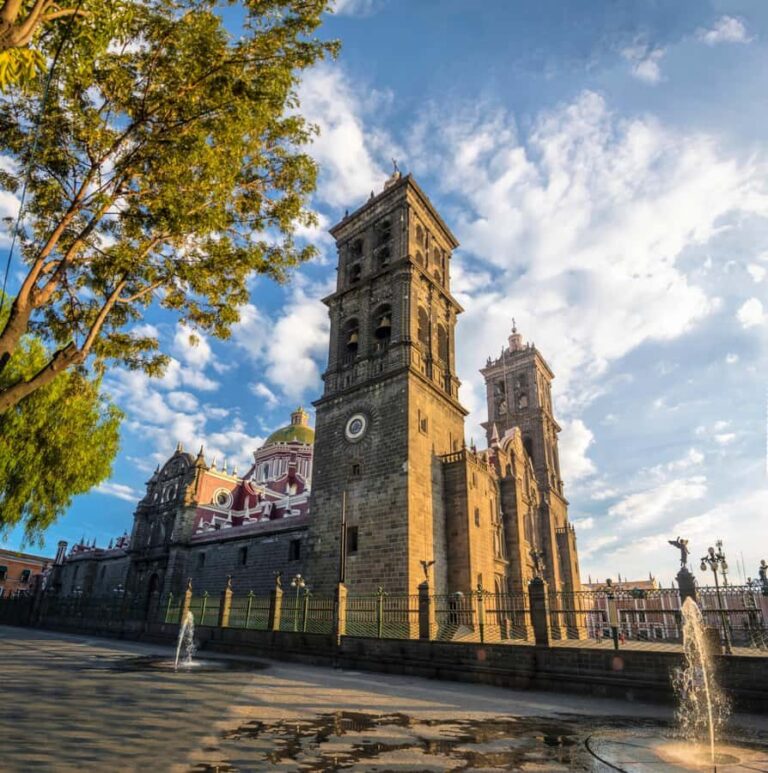 From Mexico City: Puebla, Cholula, and Tonantzintla with Optional Typical Lunch - Cholula’s Great Pyramid: Quetzalcoatl, big views, and photo time
