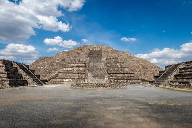 From Mexico City: Teotihuacan and Basilica of Guadalupe Tour - Pyramid of the Moon and Teotihuacán’s ceremonial stage