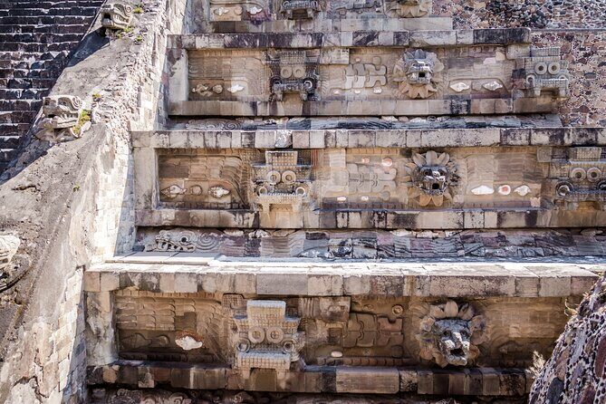 From Mexico City: Teotihuacan and Basilica of Guadalupe Tour - Guides matter, and the best ones make the day