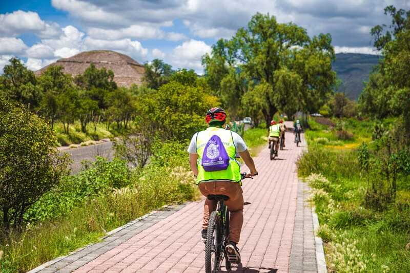 From Mexico City: Teotihuacan Pyramids and Bike Tour - Lunch in San Juan: included food, timing, and what you should expect