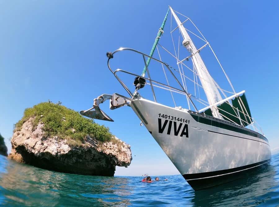 From Nueva Vallarta: Marietas Islands Hidden Beach Tour - Hidden Beach swim: the tunnel, the pace, and the time limit