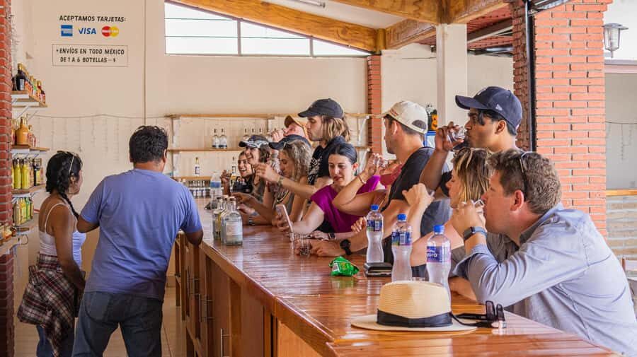 From Oaxaca de Juarez: Hierve el Agua and Mezcal Distillery - The schedule: 8 hours that stay relaxed instead of frantic