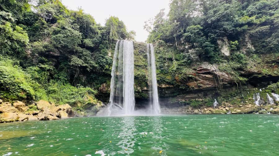 From Palenque: Misol-Ha & Agua Azul Waterfalls Day Tour - Why Misol-Ha and Agua Azul work so well together