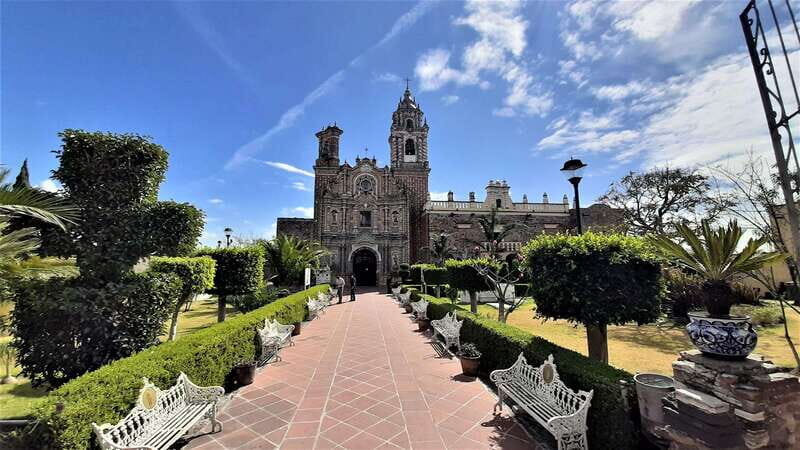 From Puebla: Cholula and Atlixco Magical Towns Tour - Getting started: meeting Turibus at Puebla’s Zócalo
