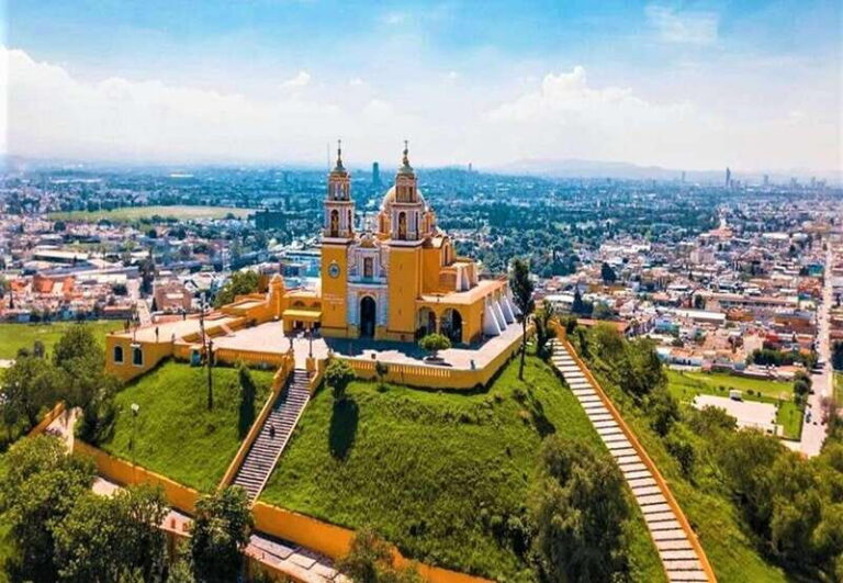 From Puebla: Cholula and Atlixco Magical Towns Tour - The coach ride that sets the pace