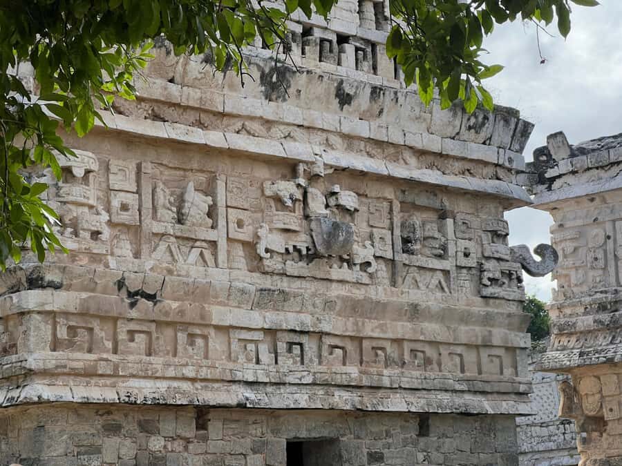 From Valladolid: Tour to Chichen Itza & 2 Cenotes - From Valladolid to Chichén Itzá: the value of leaving early