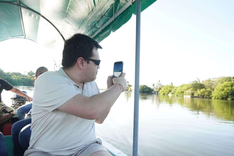 From Veracruz: Nature & Seafood Boat Tour to Madinga - Mandinga village and seafood lunch: the best time to slow down
