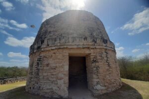 Full-Day Ancient Cenotes Homún from Mérida - Archaeological stop with Mayapan context (and possible alternates)