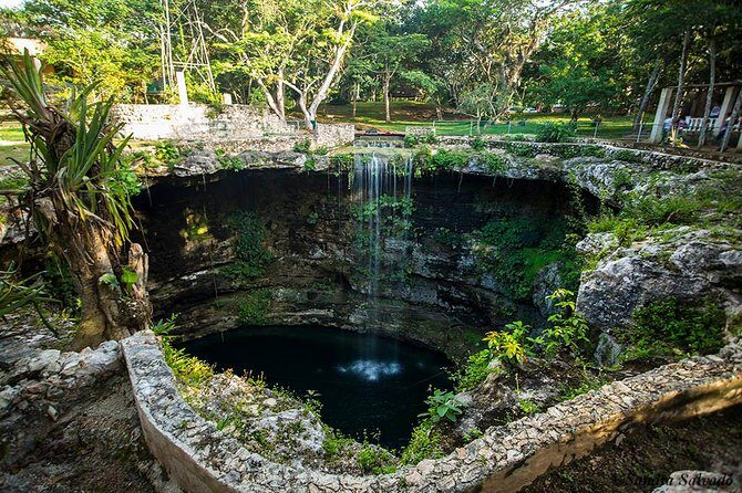Full day Chichén Itzá Tour from Cancún and Riviera Maya - English guidance and group mix: plan around the reality of the day