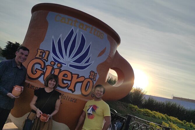 Full Day in Tequila with Tasting and party in Cantaritos - Cantaritos el Güero #1 in Amatitán: giant drinks and hours of dancing