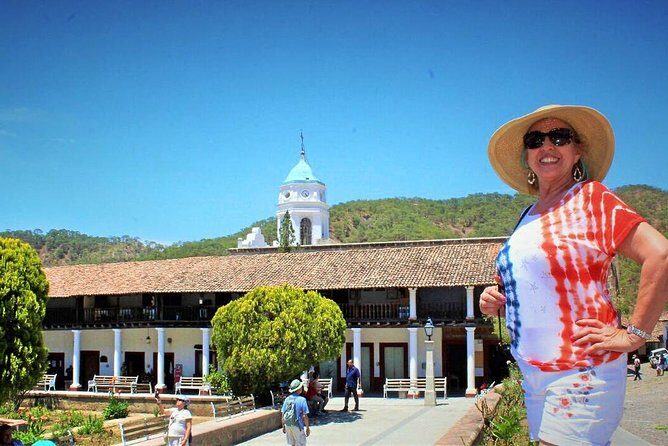 Full-Day San Sebastian del Oeste Tour from Puerto Vallarta - Lunch buffet and the day’s pace: how the timing feels in real life