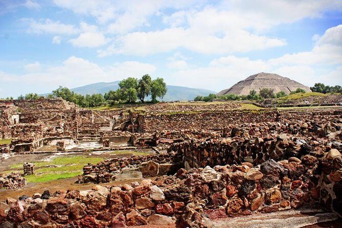 Full-Day Teotihuacan & Basilica Guadalupe Tour - Food, shops, and the time trade-off you should actually think about
