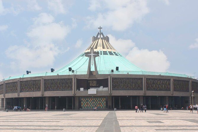 Full-Day Teotihuacan & Basilica Guadalupe Tour - Getting to the day: pickup, meeting point, and the rhythm you should expect