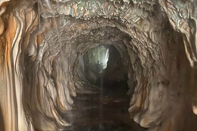 Full-Day Tour Exploring the Waters of Tolantongo - Grutas Tolantongo caves: waterfalls and warm pool time inside stone
