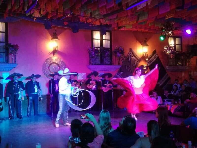 Garibaldi by Night - Mexico City - Night in Mexico City Starts With the Right Meeting Point