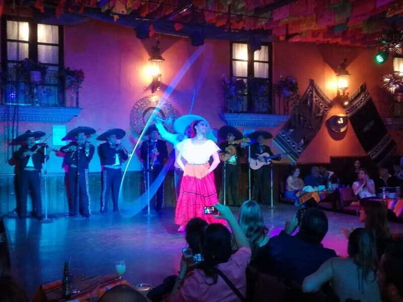 Garibaldi by Night - Mexico City - The Folklore and Mariachi Variety Show (Plus the One Drink Nudge)