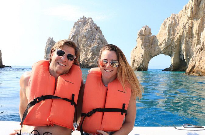 Glass Bottom Boat to the Arch and Lovers Beach: Optional Pickup - FAQ