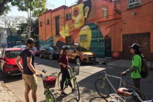 Graffiti & Urban Art Biketour w/ taco stop - Starting at San Miguel Chapultepec: the ride’s mood setter