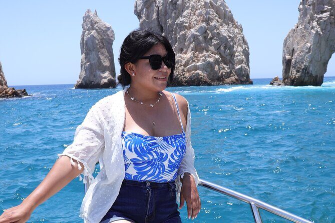 Group tour of the Cabo San Lucas Arch - Getting to D Dock: quick start, easy meeting point