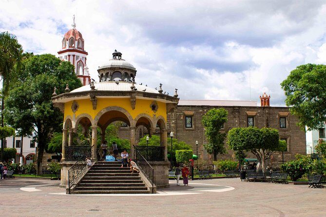 Guadalajara and Tlaquepaque City Sightseeing Tour - Cabanas and the mural time: modernism meets Guadalajara