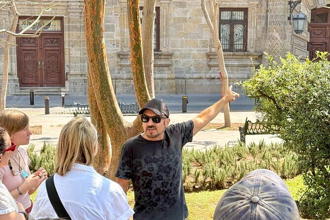 Guadalajara City Center Walking Tour - Founders Square, Devil’s Alley, and Tapatía Square