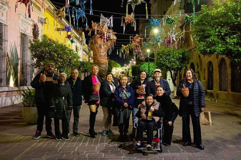 Guadalajara: Guided Tlaquepaque Night Tour with Hotel Pickup - Key highlights to know before you go