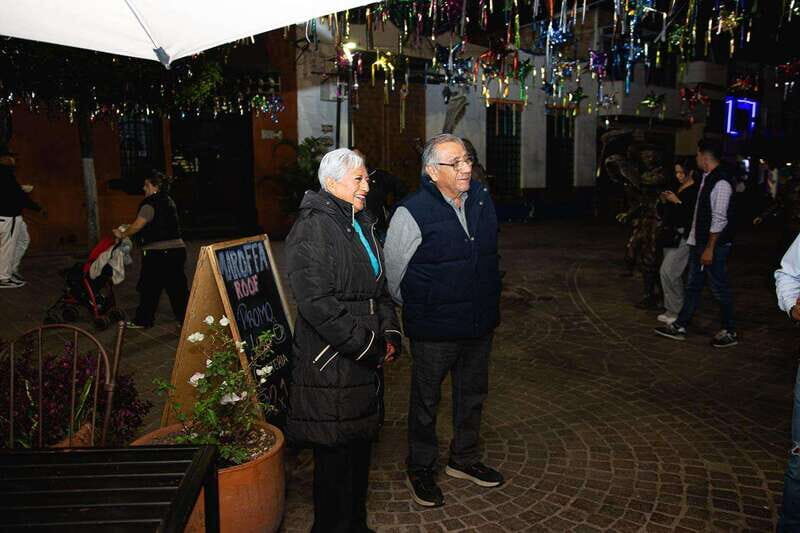 Guadalajara: Guided Tlaquepaque Night Tour with Hotel Pickup - Should you book this Guadalajara night tour?