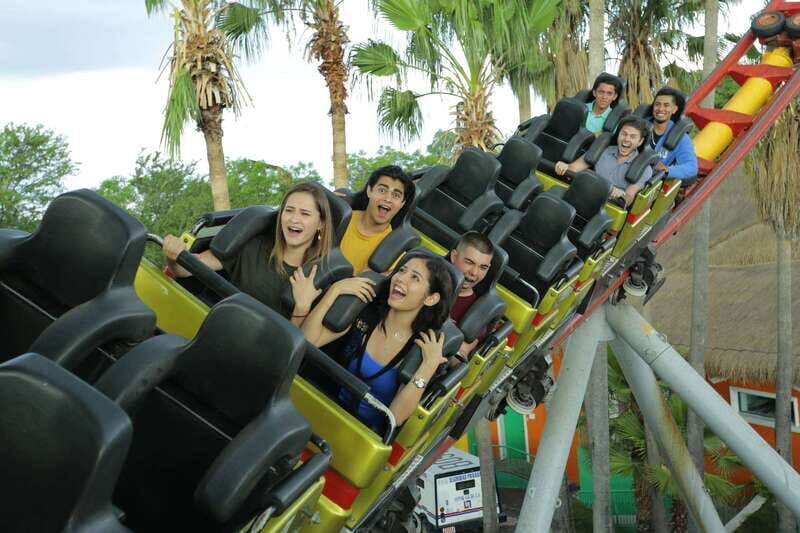 Guadalajara: Selva Magica Park with VIPPass - Classic Motion Fun: Aladdin Flight, Music Flyer, Racing Kart