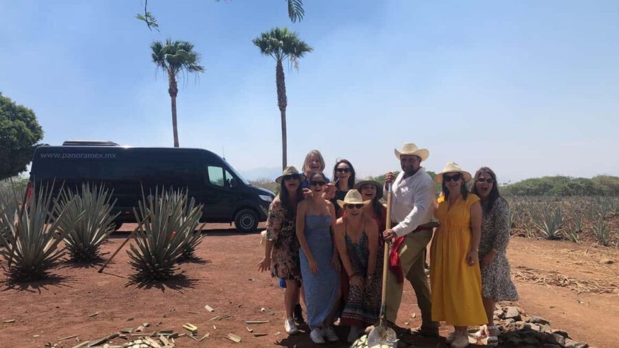 Guadalajara: Tequila Day Trip with Jose Cuervo Option - Comfort, Pacing, and Group Energy on the Road