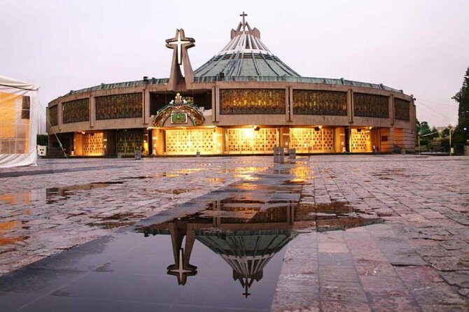 Guadalupe Shrine Tour - Basílica Antigua (1709): Spanish colonial with Moorish influence