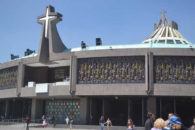 Guadalupe Shrine Tour - Basílica Nueva (1976): the circular design that shapes your view