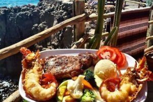 Guadalupe Wine Valley Tour - Puerto Nuevo’s lobster-and-mariachi stop for the ocean sunset