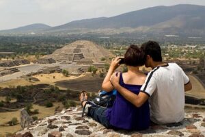 Guided Tour in Teotihuacan with Cave Breakfast and Transportation - Getting from CDMX: pickup points and real-world timing