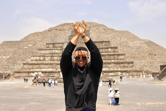 Guided Tour in Teotihuacan with Cave Breakfast and Transportation - Chocolate-making at Villa Tlaloc: a cool-down with real flavor