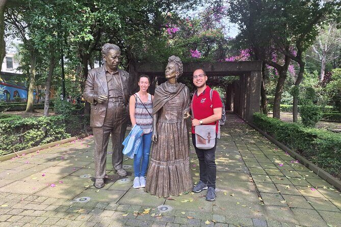Guided Tour of Coyoacan and Leon Trotsky Museum - Stop 4: Church of the Conception in La Conchita and Cortés’ red-house corner