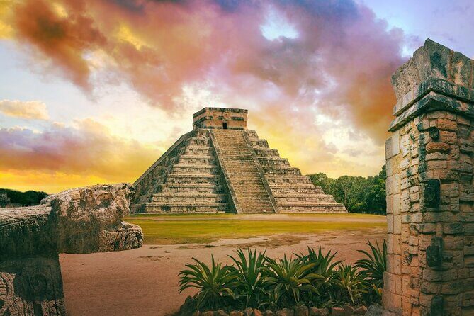 Guided Tour to Chichen Itza Cenote and Valladolid - Lunch and drinks: where included ends and extra begins