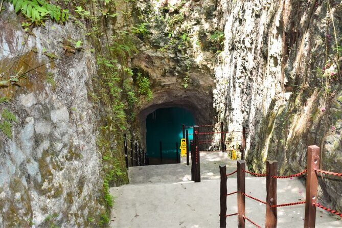 Guided Tour to Chichen Itza Cenote and Valladolid - Shopping stops and the tipping conversation: handle it your way