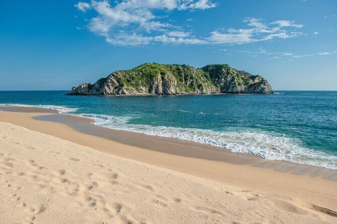 Guided Tours of the 7 Bays of Huatulco Oaxaca in Catamaran - Key Highlights You’ll Actually Feel During the Ride