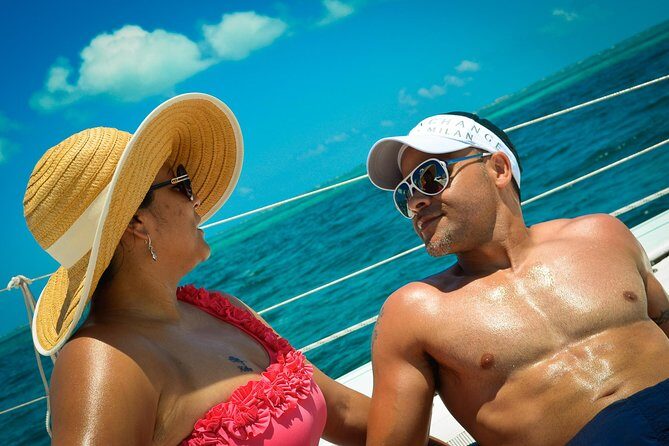 Half Day “LITE TOUR” to Isla Mujeres - Playa Norte splash party: 20 minutes, shallow water, music, and a drink