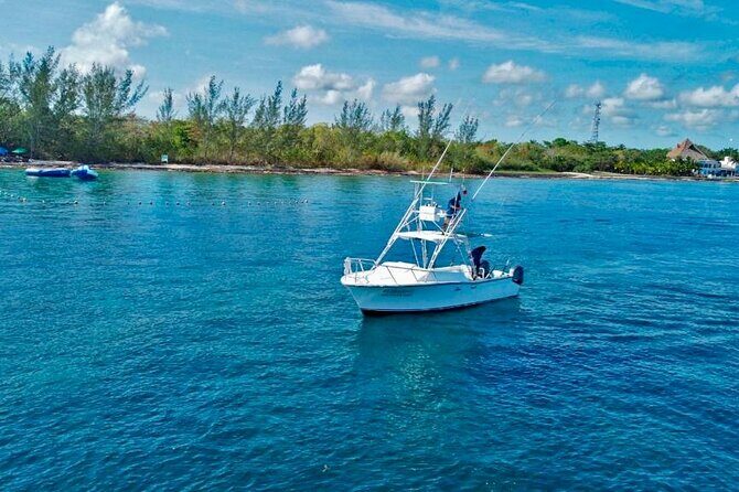 Half Day Private Fishing Charter in Cozumel - Onboard Comfort: Toilet, Shower, Snacks, and a Boat That Works