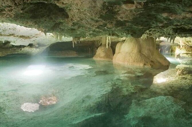Half Day Semiprivate Snorkeling with Turtles and Majestic Cenote - Guide style: why JC’s approach shows up in the small details