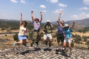 Half-Day Tour to Teotihuacan Pyramids from Mexico City - Your first big moment: Sun, Moon, and the Avenue of the Dead