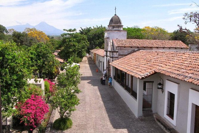 Half-Day Tour to Tequila Factory and Villages from Mazatlan - El Aureliano de La Noria lunch: what you’re really buying with the upgrade