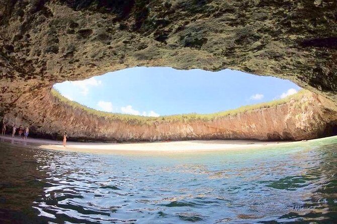 hidden beach tour guaranteed! - The Tunnel Swim: Expect Current, Not Chaos