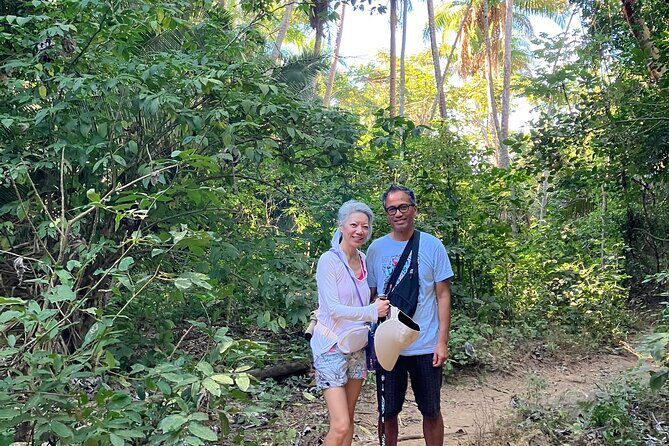 Hike to Monkey Mountain (Transport + Fresh coconut + Food) - Monkey Mountain (Cerro del Mono) Trail: 8 km, Medium Intensity, and Rock Scramble