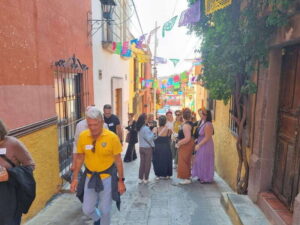 Historical & Cultural Walking Tour of San Miguel de Allende - Parroquia de San Miguel Arcángel: More Than a Photo Stop