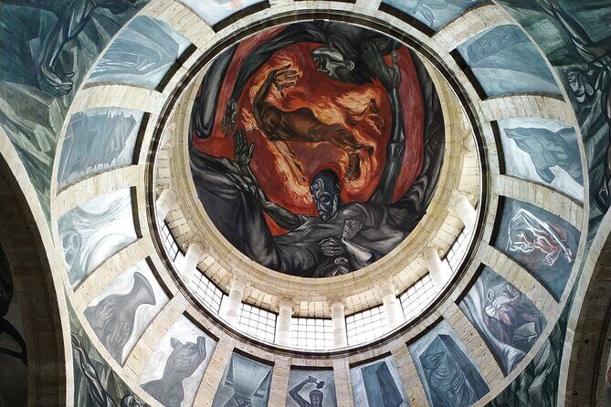 History and Murals: Walking Tour Guadalajara - Plaza Tapatía: the newer square with the commerce focus
