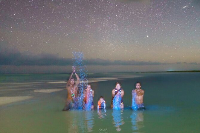 Holbox Kayak Bioluminescence Experience - Stop 1 at Punta Mosquito: sandbank footprints light up